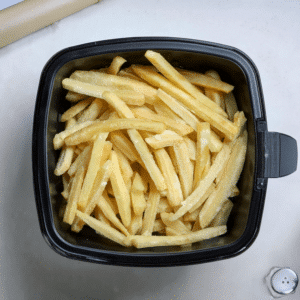 Frosne pommes frites i airfryer