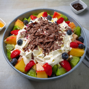 Frugtsalat med råcreme